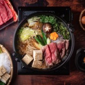 Sukiyaki là gì? Cách nấu lẩu Sukiyaki siêu đơn giản tại nhà